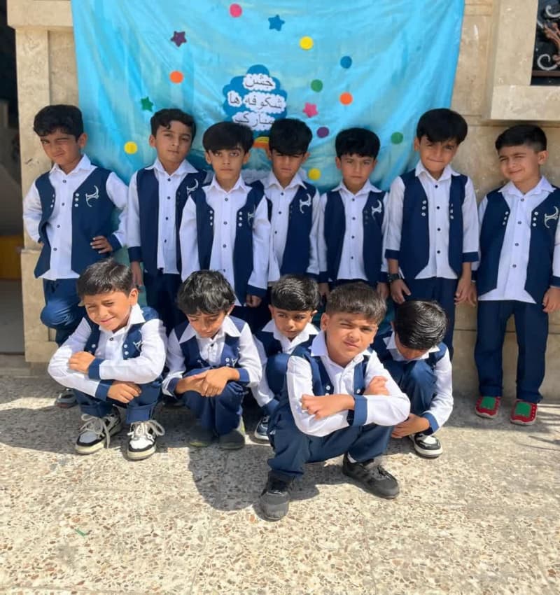 جشن شکوفه ها مدرسه مهر ایران